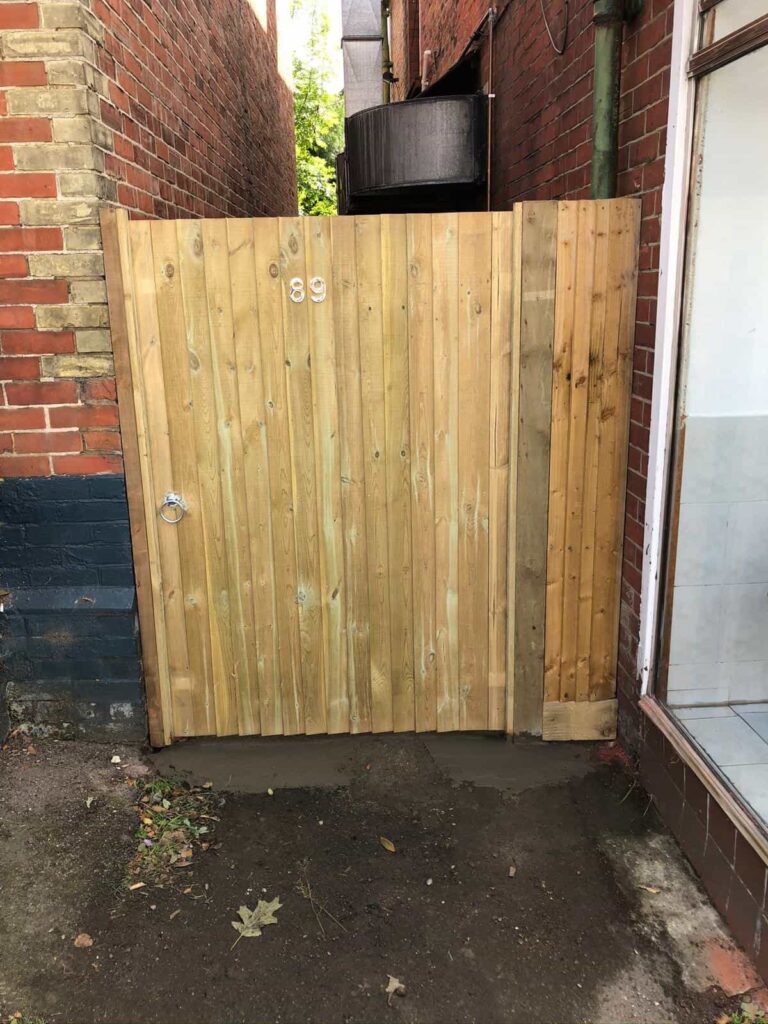 Fencing Guildford Fencing Farnham Fence Repairs Woking